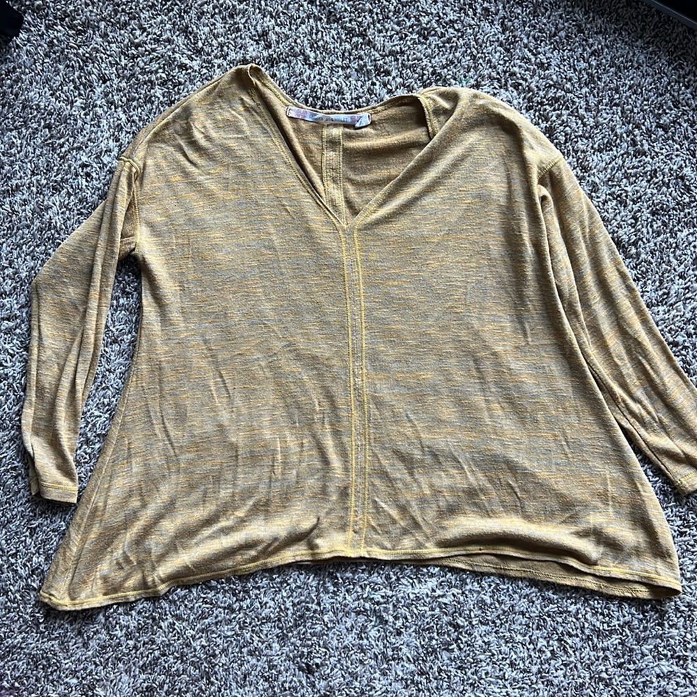Deep yellow Chelsea & Violet winter top